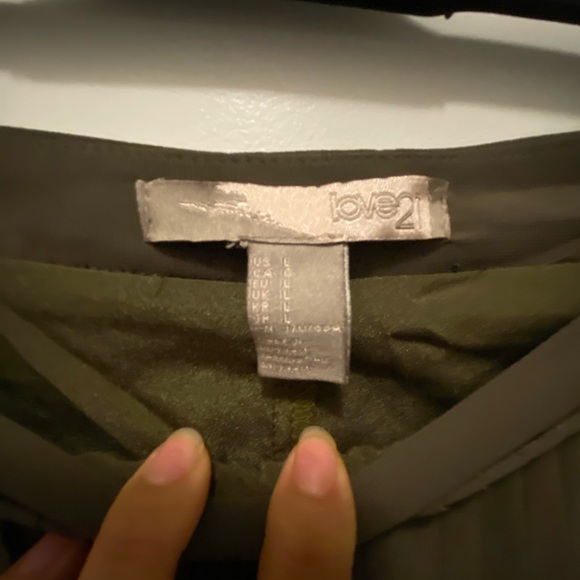 Pleated skirt with slits - Picture 4 of 4